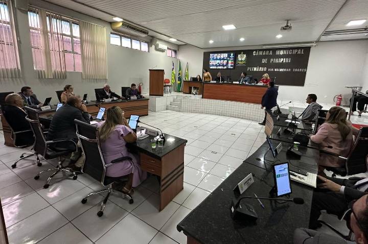 Câmara Municipal aprova reajuste de 10% no piso salarial do magistério em Piripiri