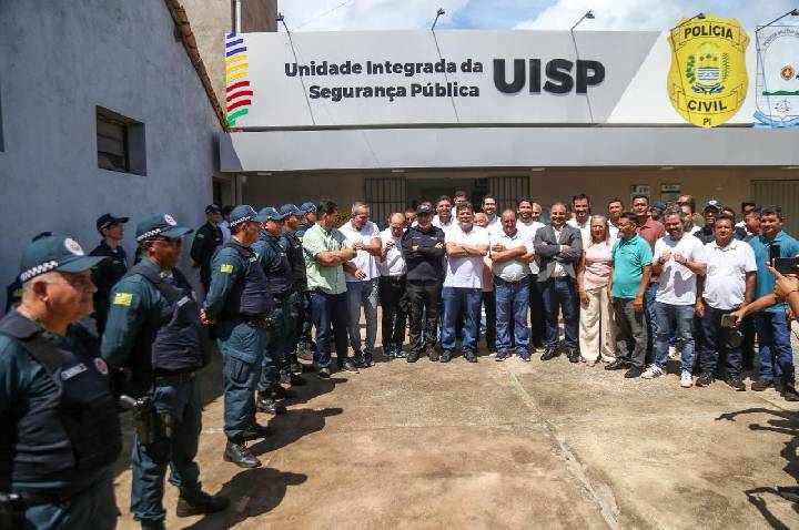 Governador entrega reforma da Unidade Integrada de Segurança em Batalha