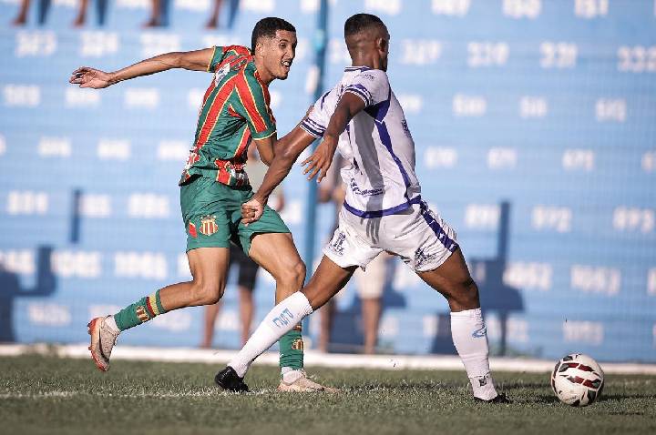 Parnahyba encerra jejum e respira na Série D