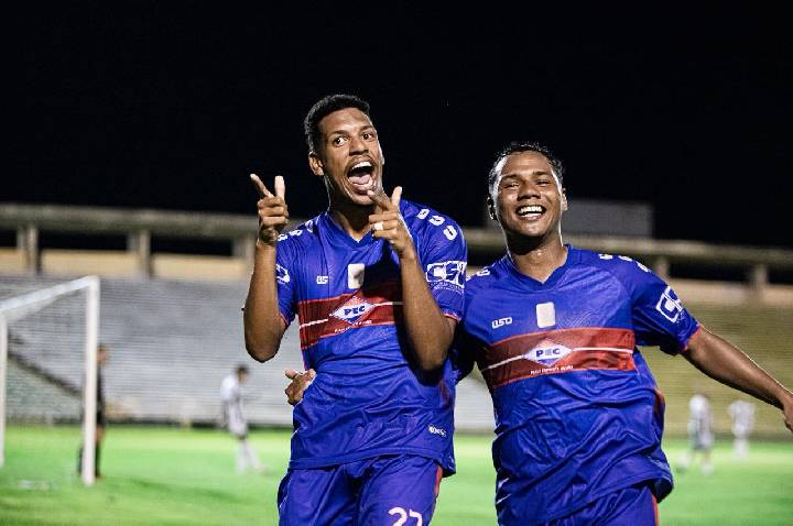 Piauí vira sobre o Altos e mantém vice-liderança na Série D