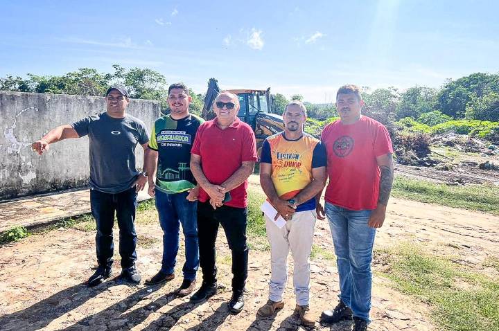 Prefeitura de Piripiri realiza mutirão de limpeza no bairro São João