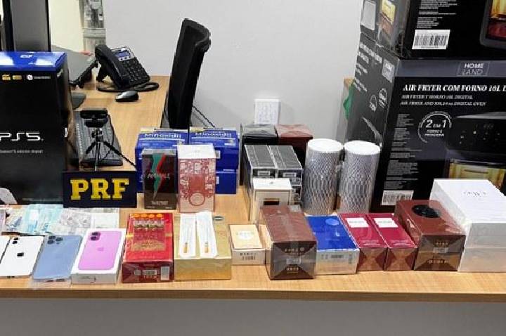 PRF apreende carga ilegal com iPhones e canetas para emagrecimento no Piauí