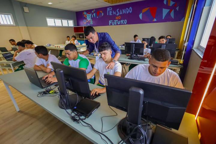 Seduc promove III Seminário sobre Inteligência Artificial nas escolas públicas do Piauí