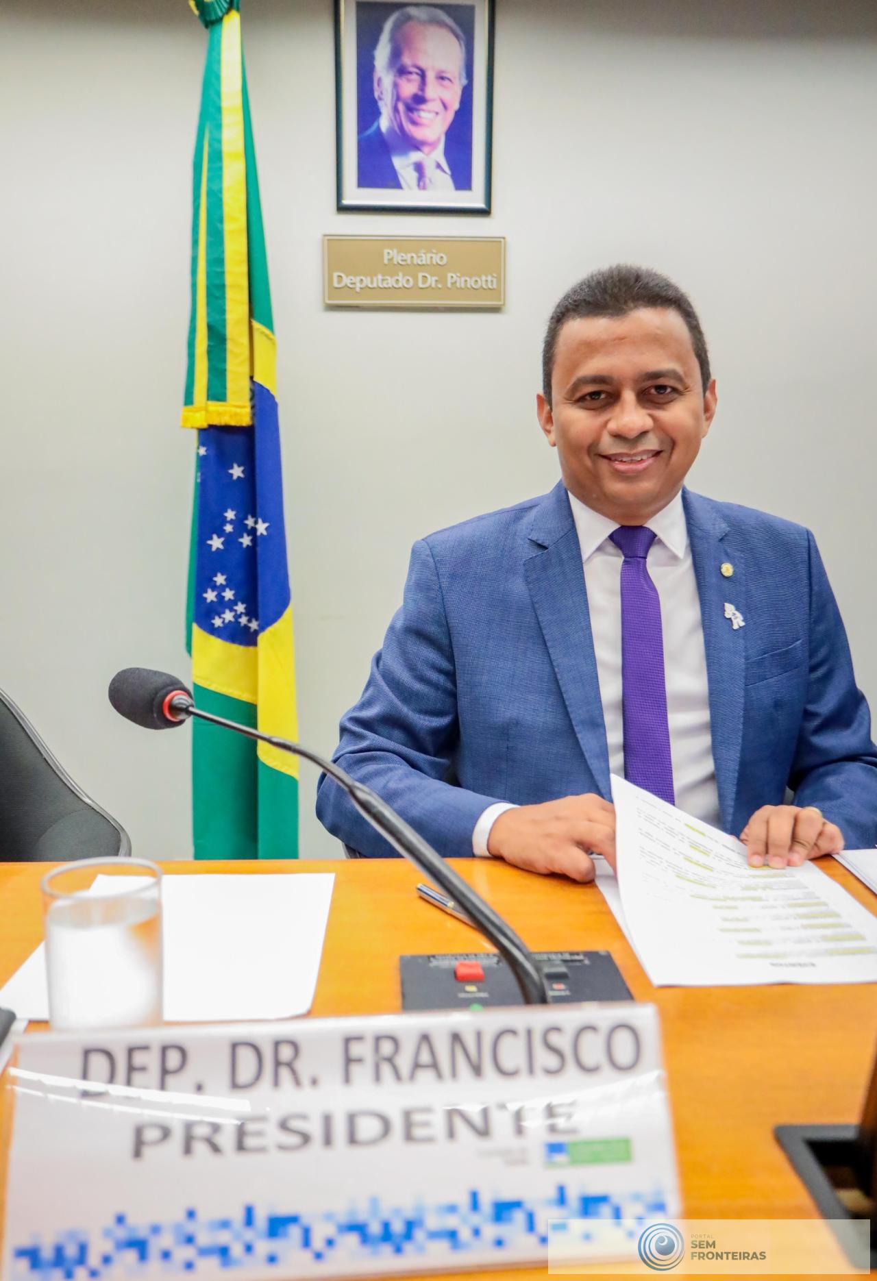 Deputado Dr. Francisco vai receber medalha Oswaldo Cruz do Governo Lula