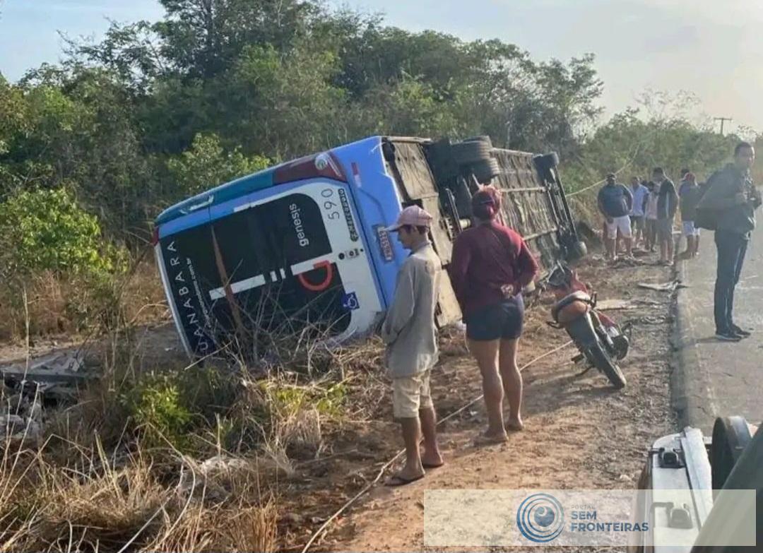 Acidente com ônibus da Expresso Guanabara deixa dois mortos e vários feridos