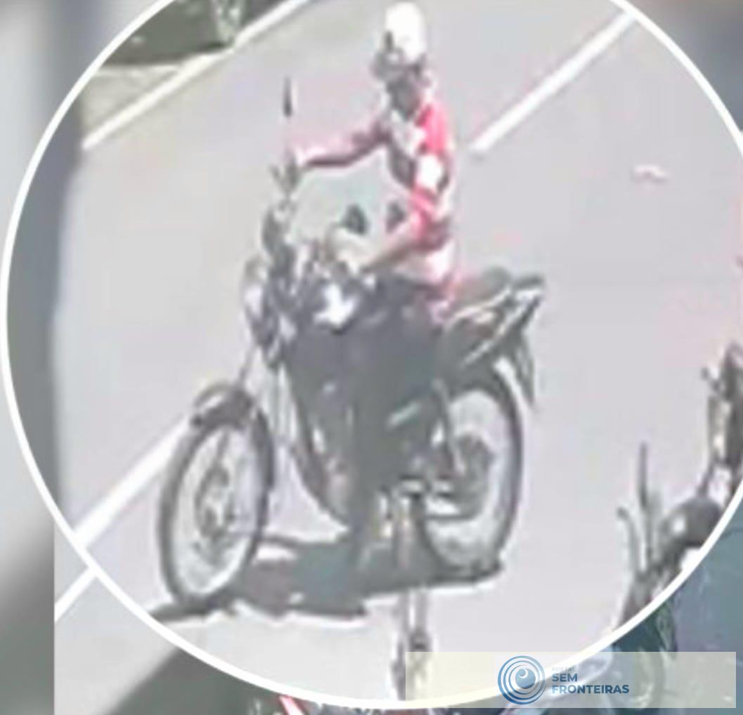 Assaltante furta moto no centro de Piripiri e é flagrado por câmeras de segurança