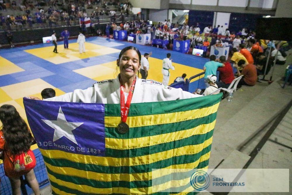 Estudantes da rede estadual conquistam quatro medalhas nos Jogos Escolares de Recife