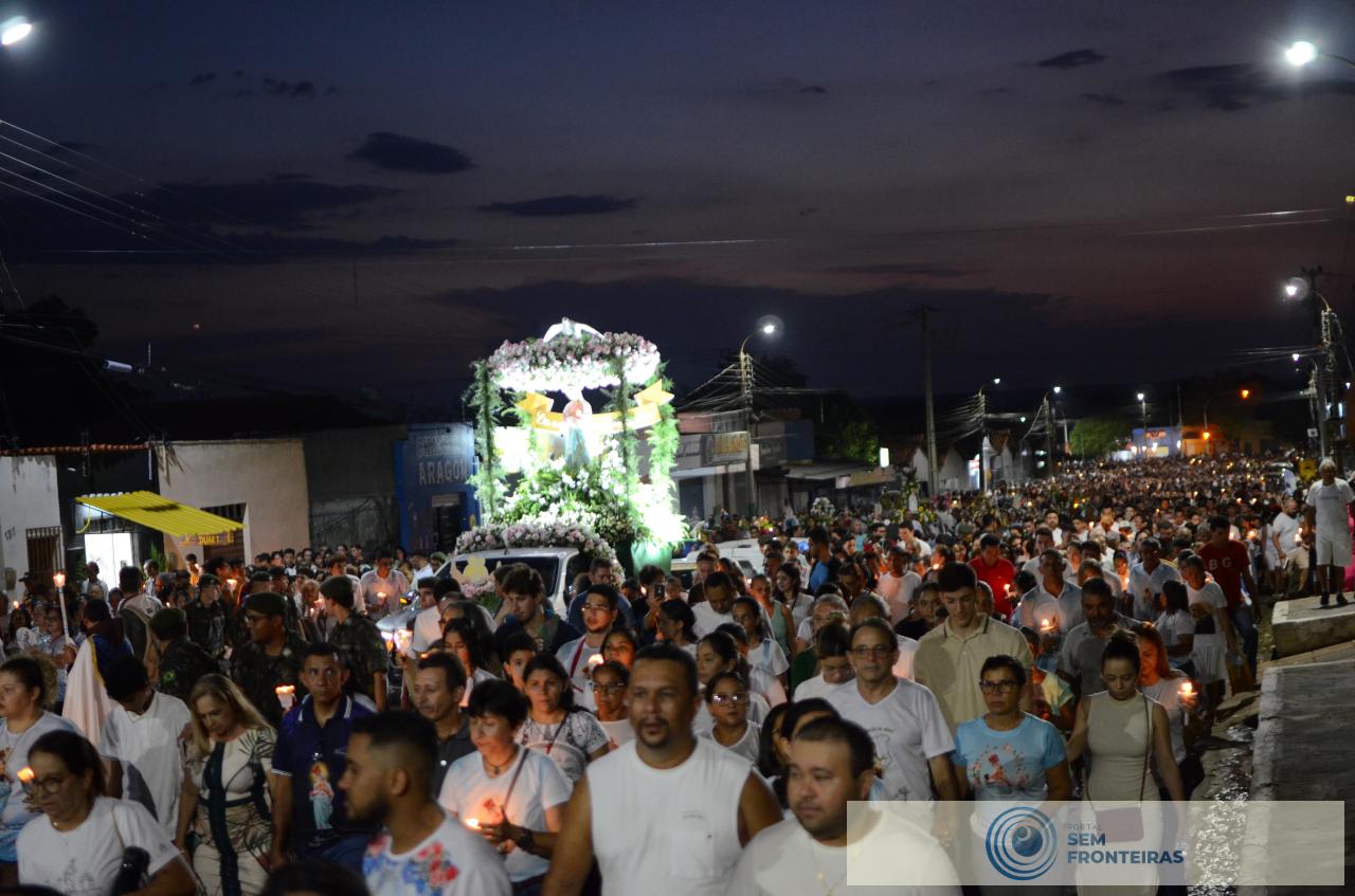 Festejo de Nossa Senhora dos Remédios: procissão luminosa reúne mais de 40 mil fiéis em Piripiri