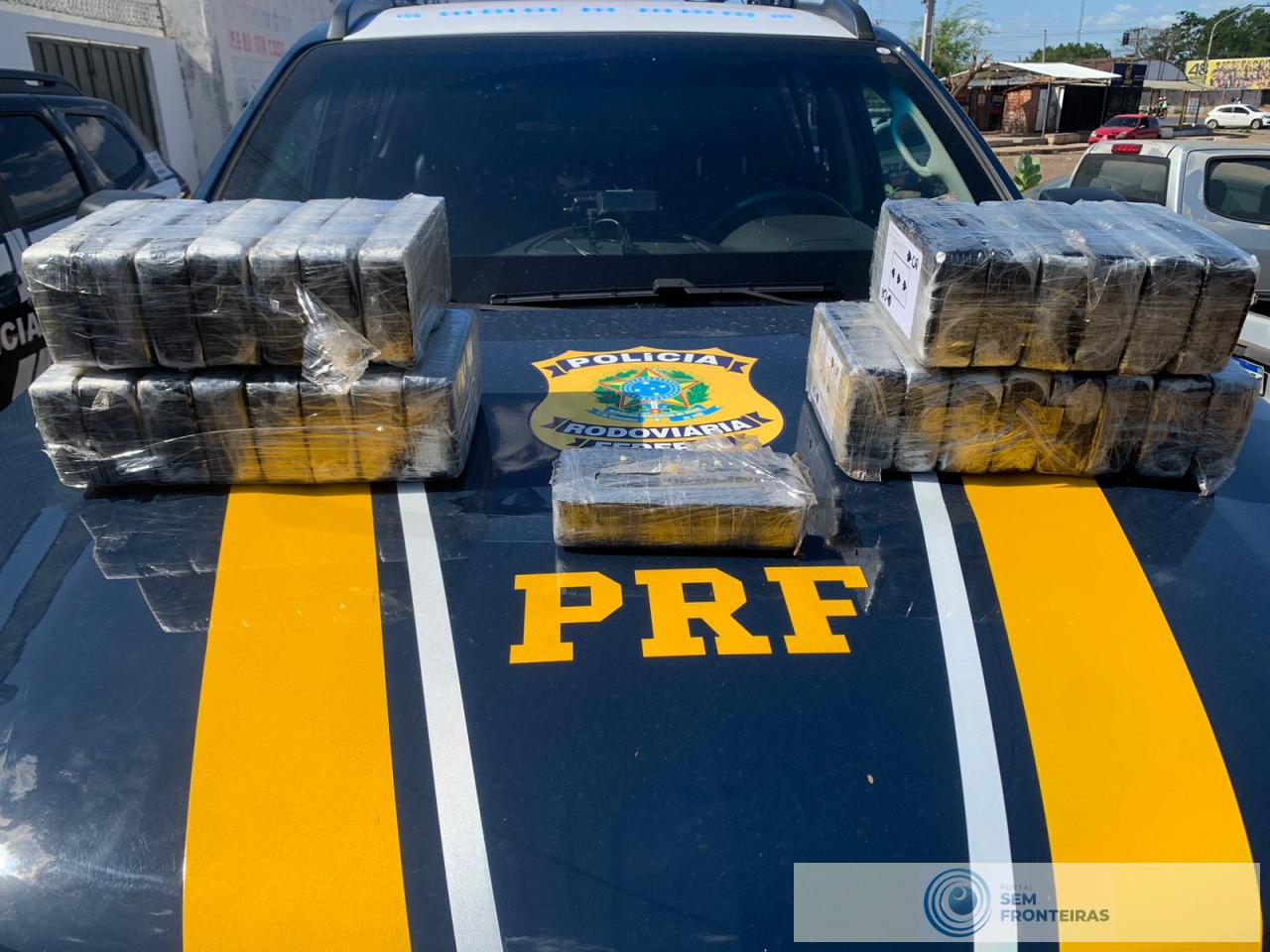 PRF apreende mais de 30kg de cocaína em Timon (MA)