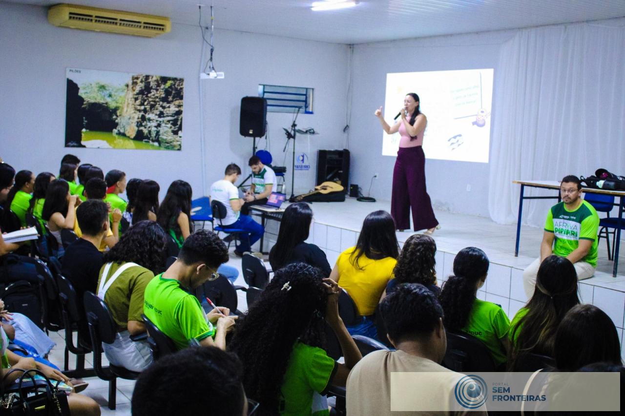 SEDUC de Piripiri promove aulão de revisão para estudantes na véspera do ENEM