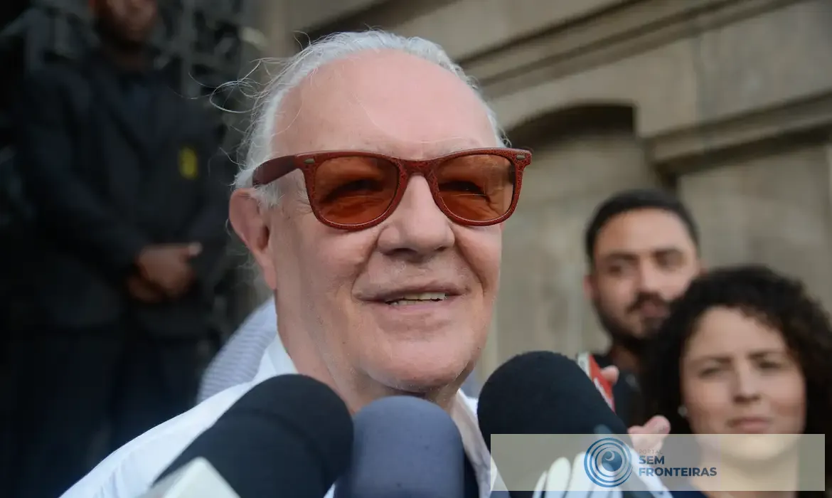 Ator Ney Latorraca morre aos 80 anos no Rio de Janeiro