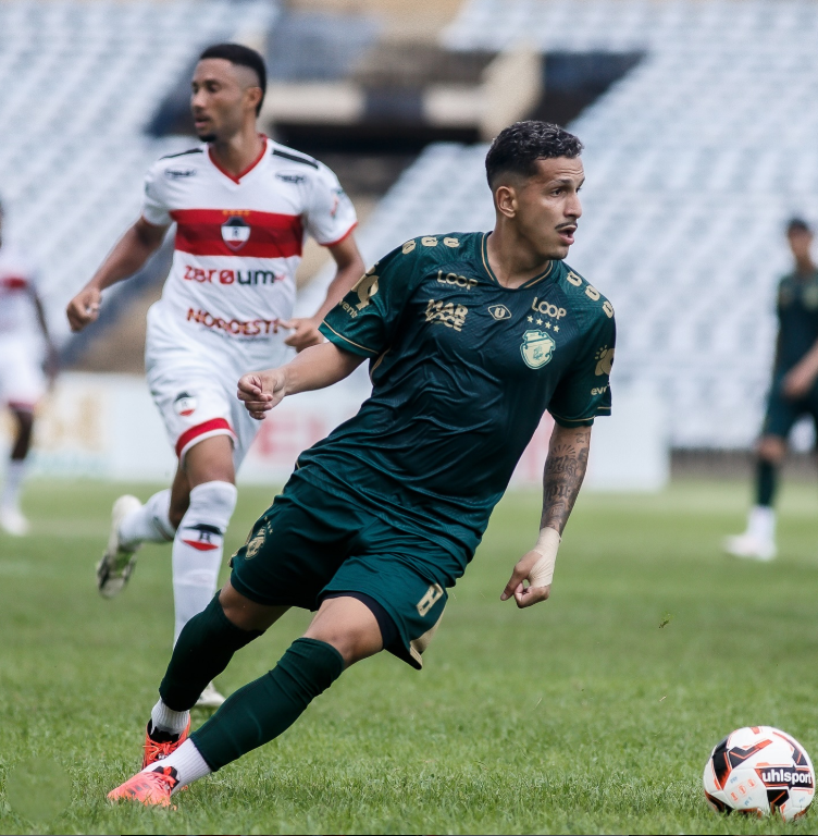 Altos goleia o River por 3 a 0 e mantém 100% de aproveitamento no Campeonato Piauiense