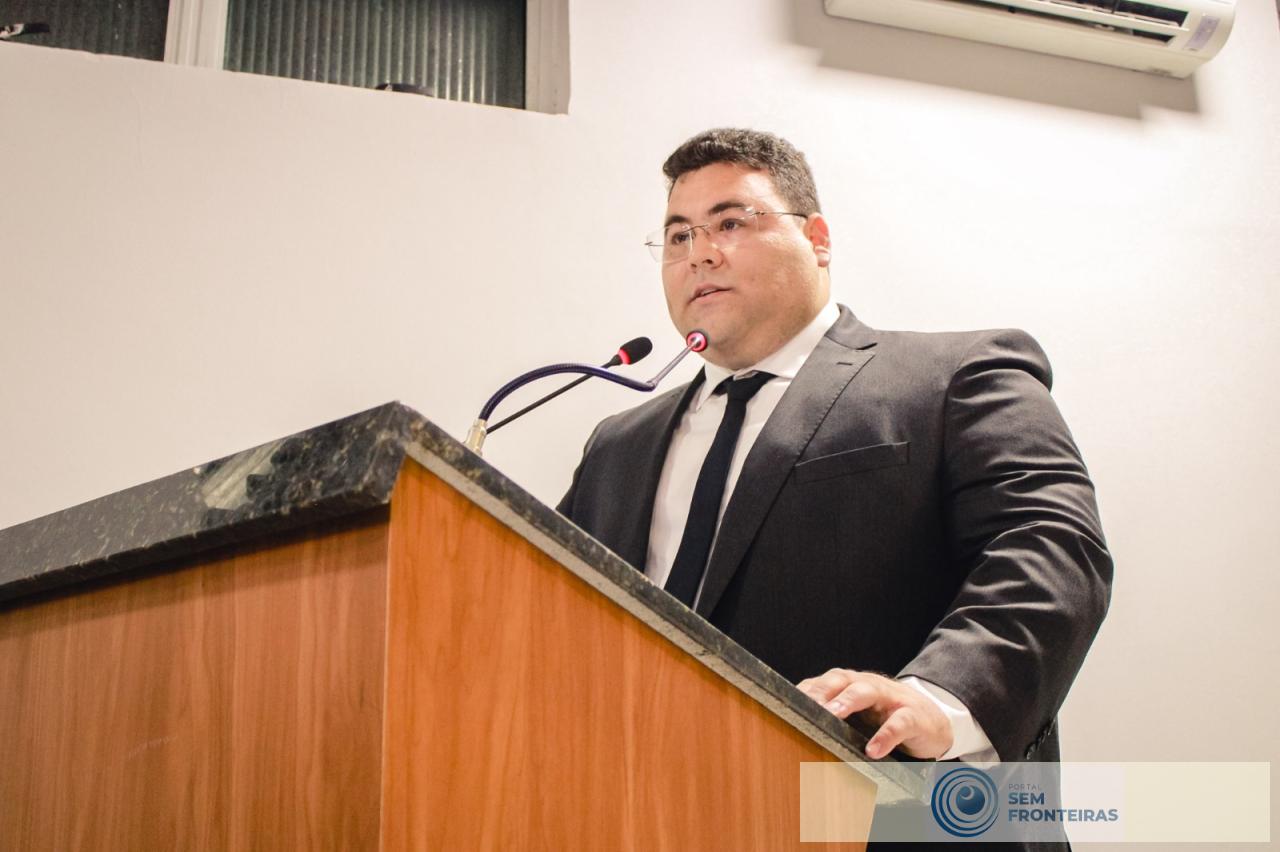 Euler Monteiro é eleito presidente da Câmara Municipal de Piripiri para o biênio 2025-2026