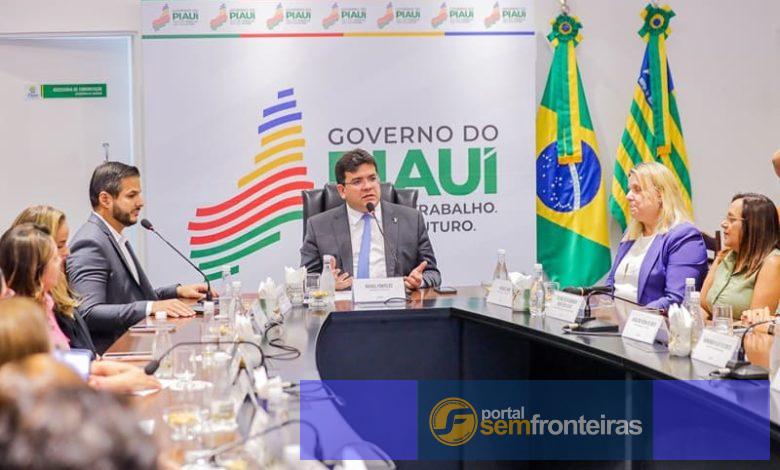 Governo do Piauí cumpre piso do magistério em janeiro e garante reajuste de no mínimo 6,27% para a categoria em maio