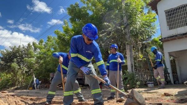 Águas do Piauí abre processo seletivo com 330 vagas de emprego em todo o Estado