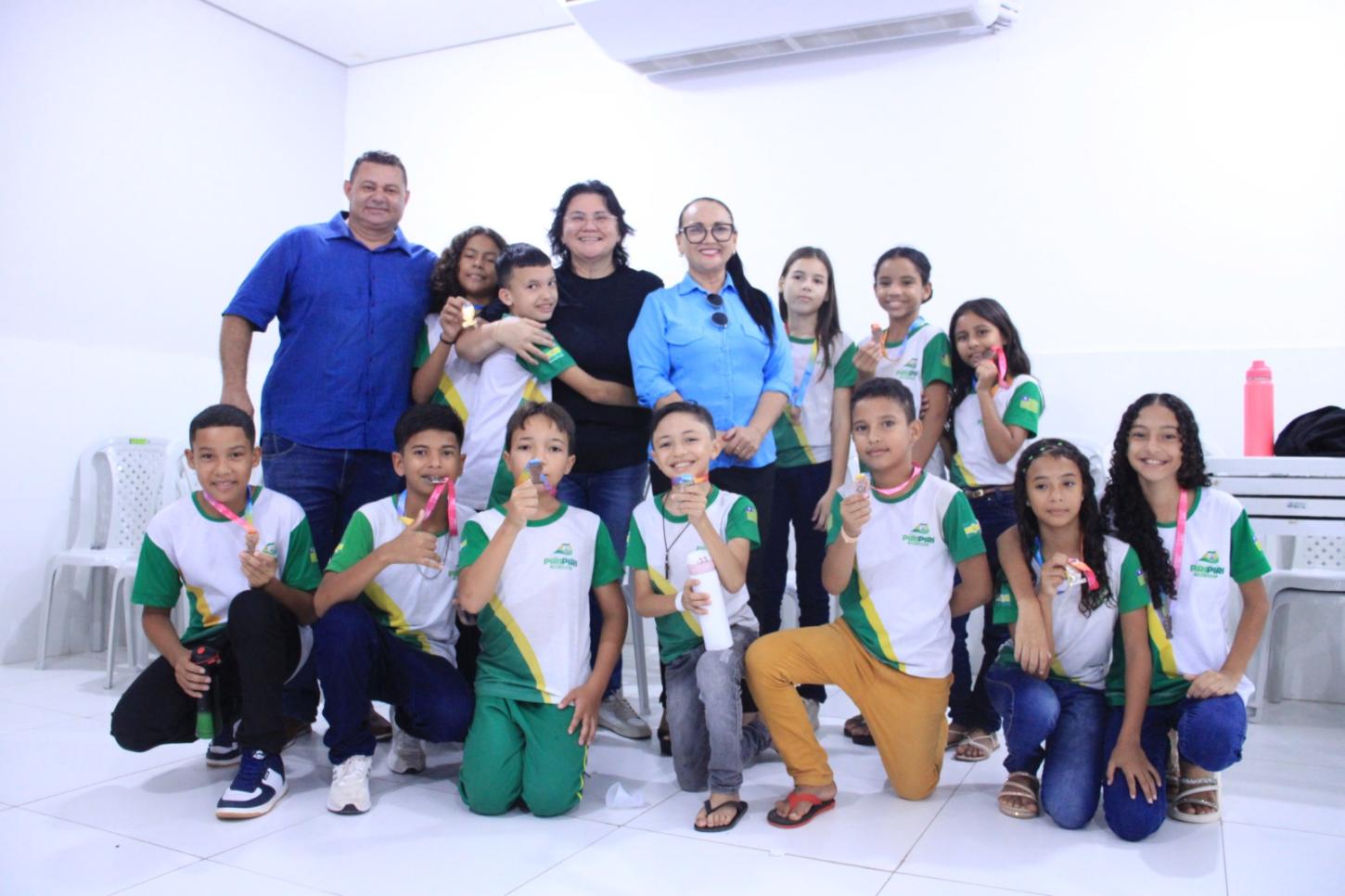 Piripiri celebra conquista de 313 medalhas da OBMEP Mirim por alunos da Rede Municipal