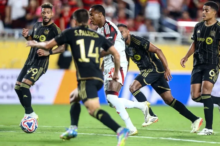 Flamengo empata com Los Angeles FC e avista Bayern de Munique nas oitavas do Mundial de Clubes