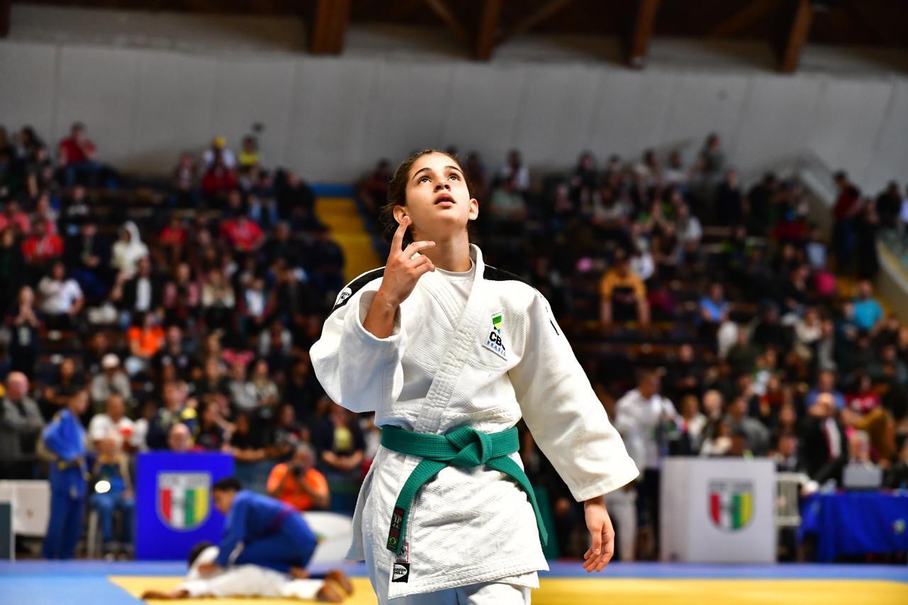 Talento piauiense no tatame: judoca Yasmin Axiotes brilha e impulsiona carreira com Bolsa Atleta do Piauí