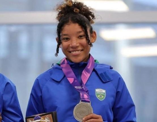 Piauiense Maria Cunha conquista prata na canoagem nos Jogos Pan-Americanos Júnior