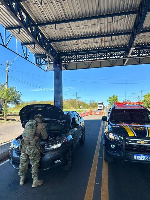 Veículo furtado em Minas é recuperado pela PRF durante fiscalização na BR-343 em Piripiri