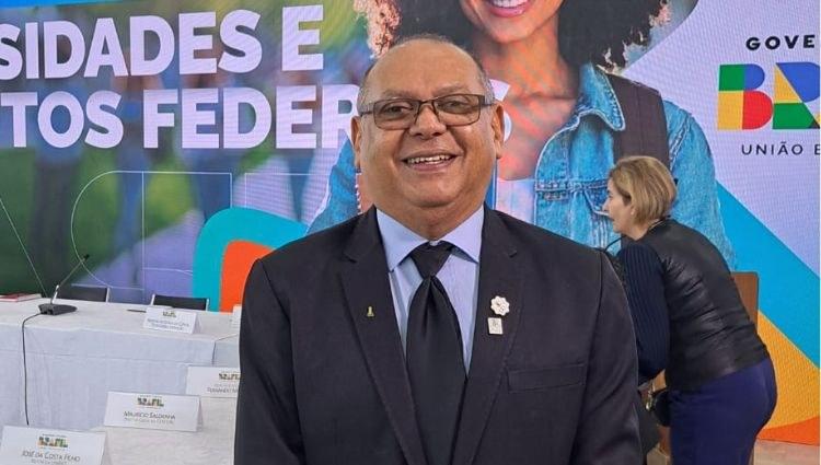 Paulo Borges é reconduzido à Reitoria do IFPI e nomeia novos diretores dos 20 campi