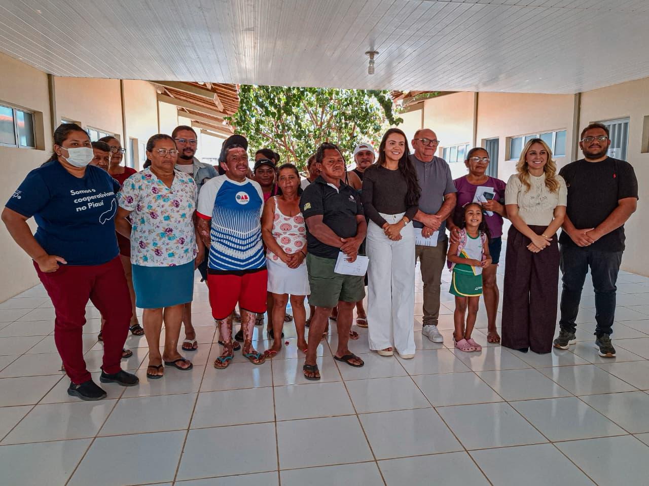 Catadores de Piripiri celebram conquista de novo galpão para reciclagem