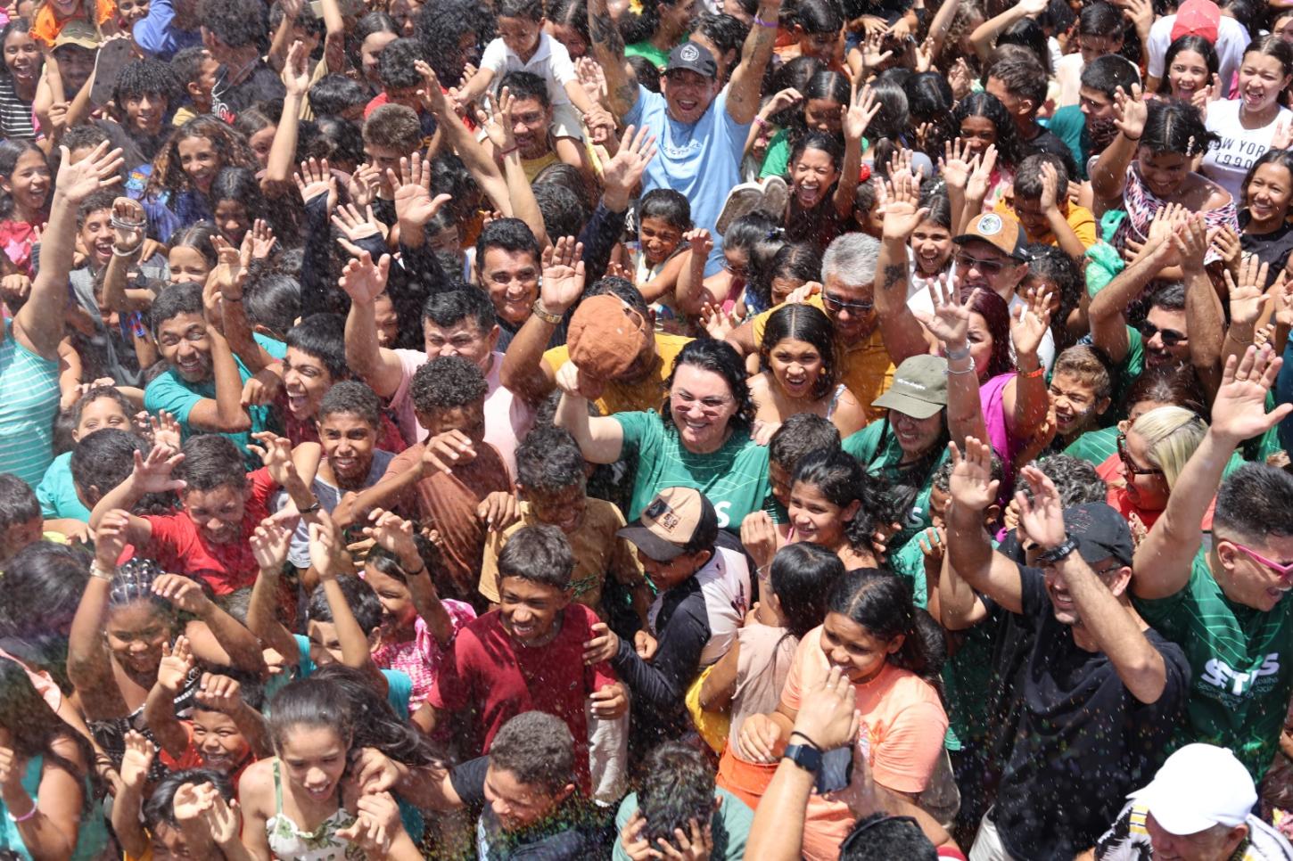 Piripiri celebra Dia das Crianças com festa gratuita e parque de diversões lotado