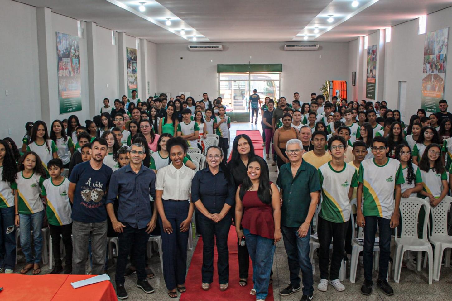 SEDUC de Piripiri realiza Aulão preparatório para a 2ª fase da OBMEP com mais de 200 alunos 