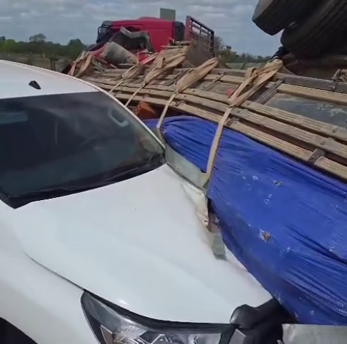 Acidente na BR-343 em Campo Maior envolve secretário de Cultura do Estado