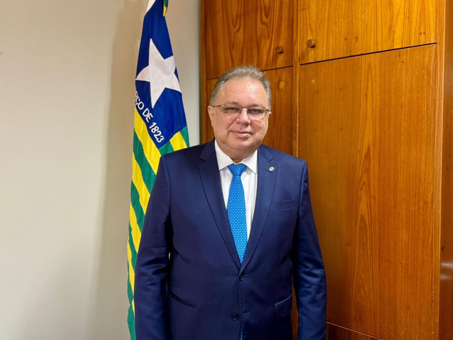 Florentino Neto vota a favor do Gás do Povo e prioriza saúde e pautas sociais na retomada do Congresso