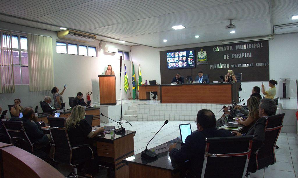 Câmara Municipal de Piripiri aprova alteração técnica da Lei do FUNDEF em regime de urgência