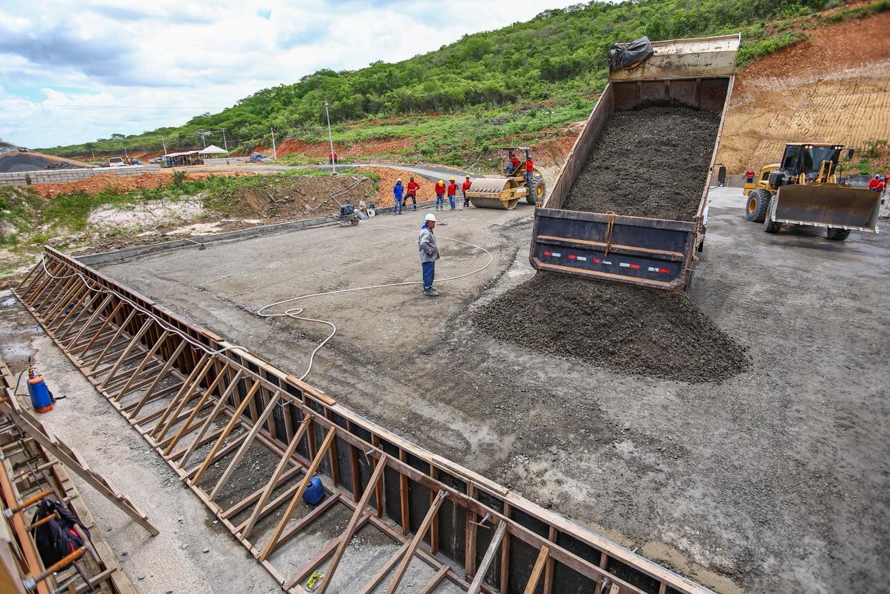 Ministro Waldez Góes garante R$ 240 milhões para conclusão da Barragem Nova Algodões