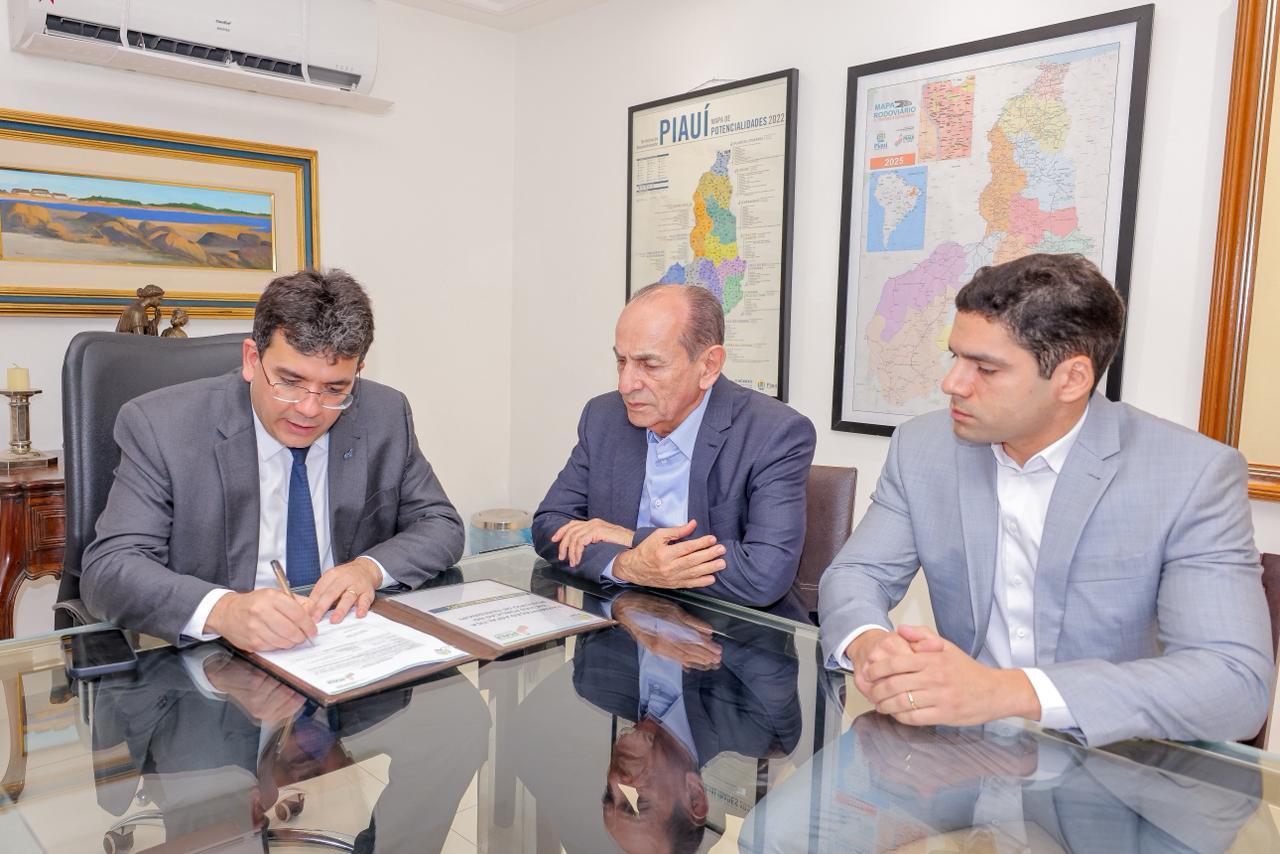 Piripiri recebe R$ 4,8 milhões para pavimentação de 20 vias