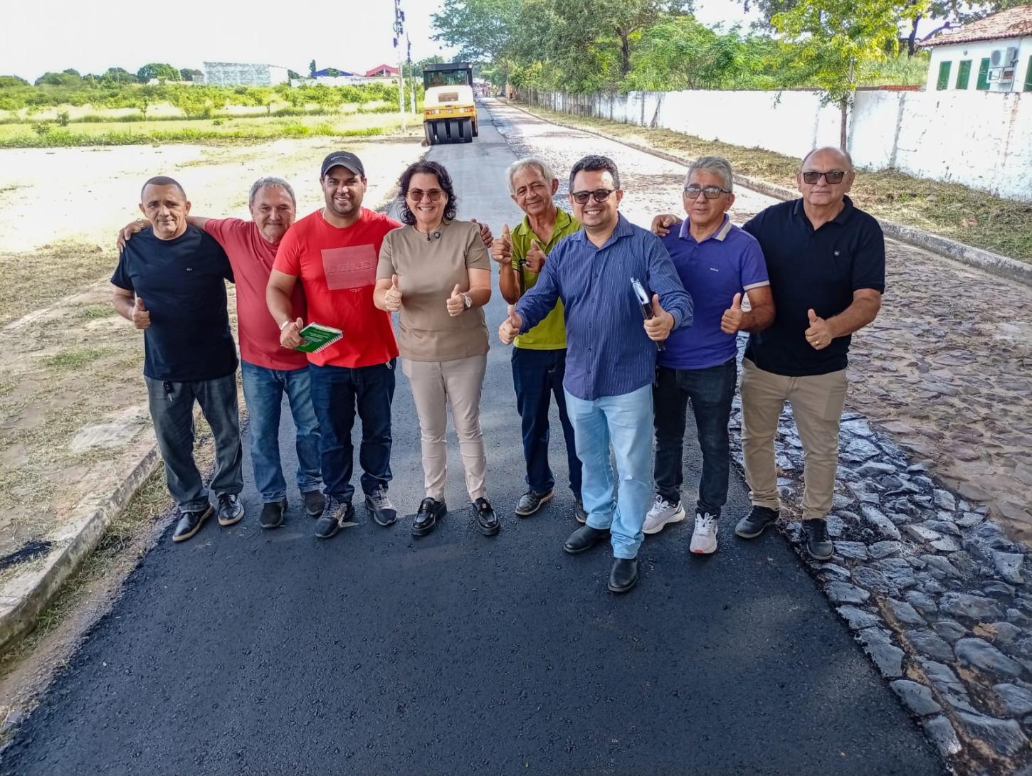 Prefeitura de Piripiri avança com obras de asfaltamento no bairro Morada dos Alpes