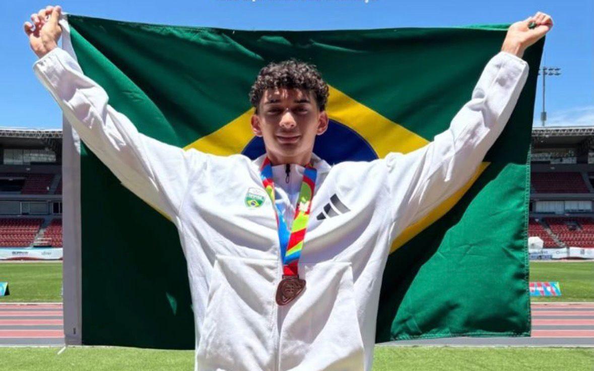 Atleta piauiense conquista bronze no salto triplo do Sul-Americano da Juventude no Panamá