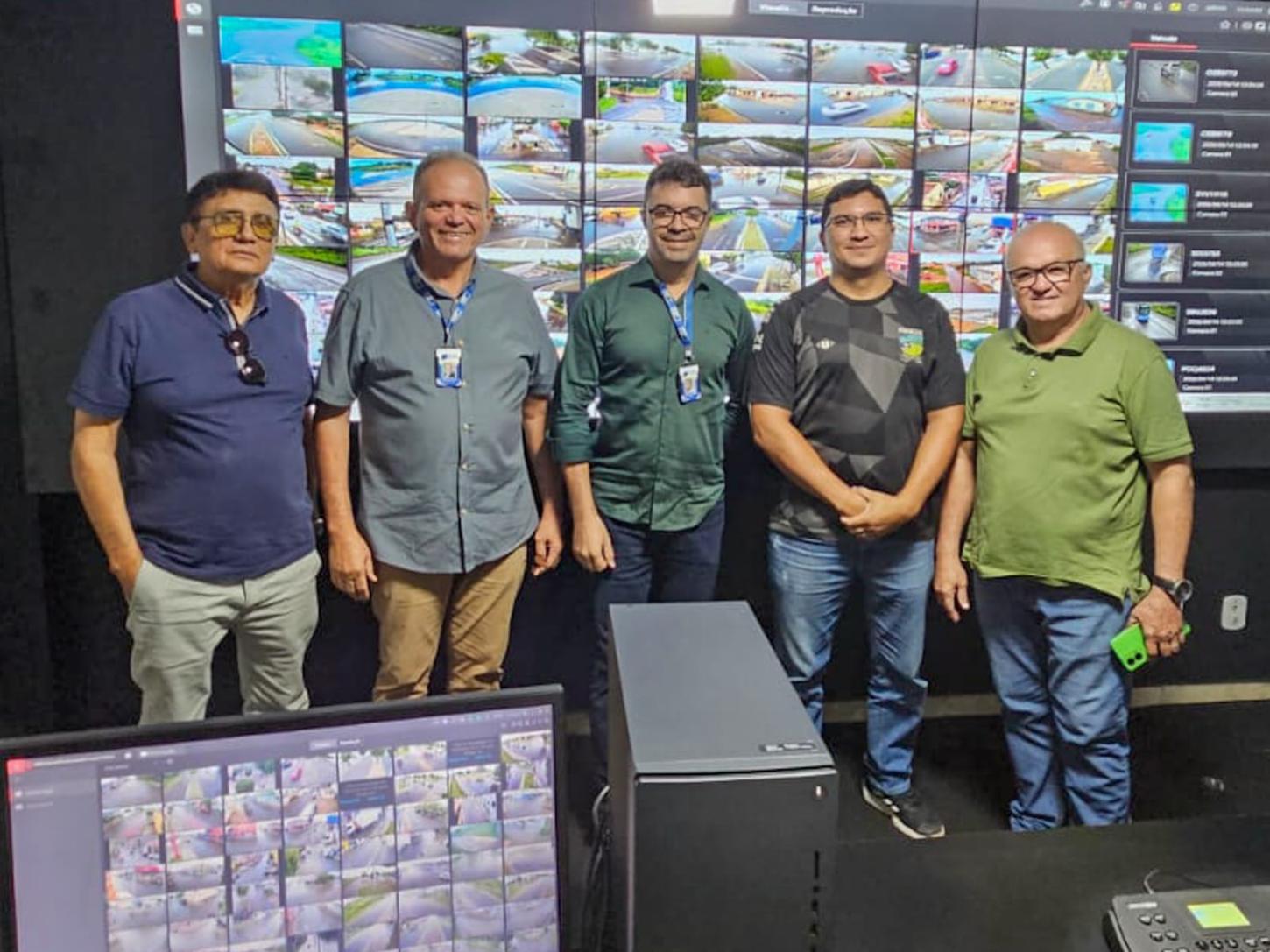 CDL de Floriano visita Piripiri para conhecer sistema de videomonitoramento