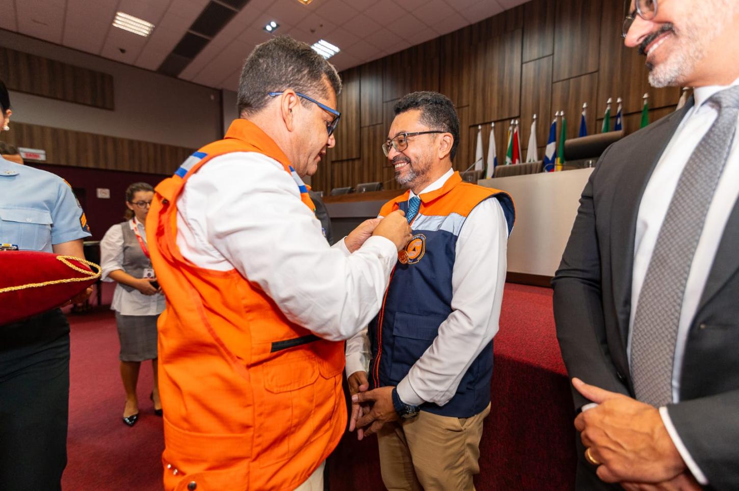 Diretor da Defesa Civil do Piauí é homenageado em Sergipe com Comenda do Mérito