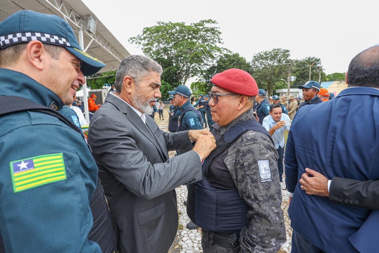 PM celebra Dia de Tiradentes com homenagens a agentes de segurança no Piauí