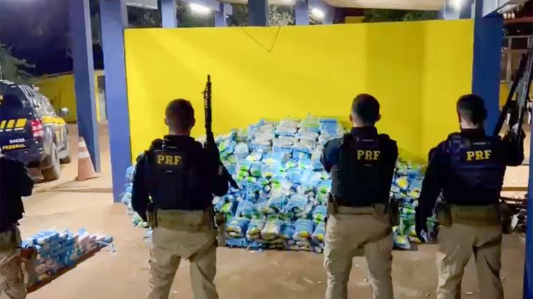 PRF apreende mais de 1,4 tonelada de drogas em operação na BR-316
