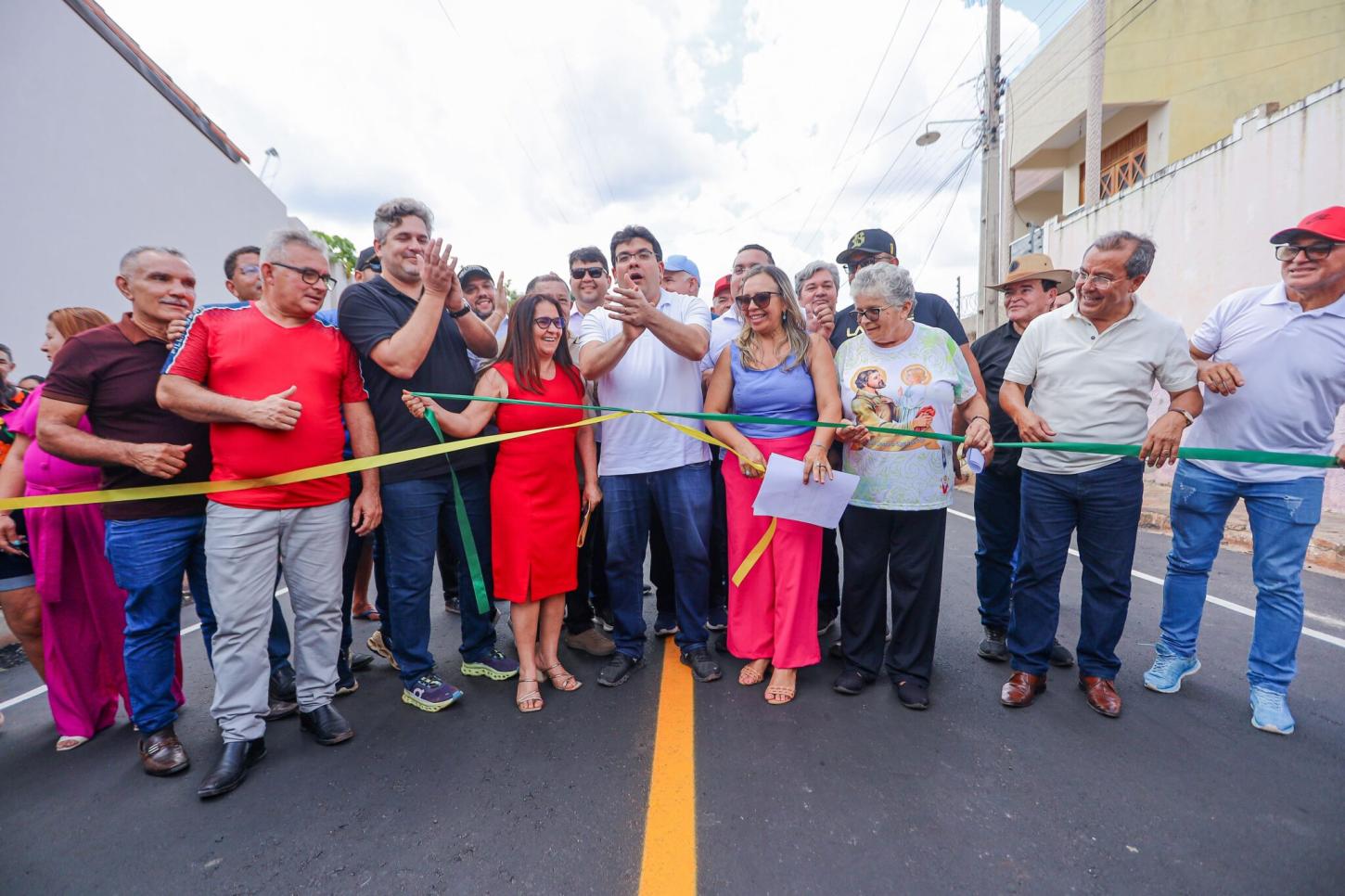 Governo do Estado executa 60 obras em Pedro II e melhora mobilidade urbana e rural