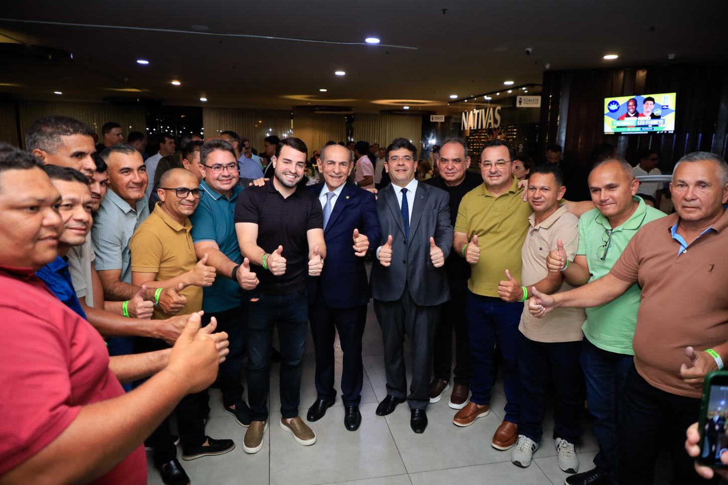  Marcelo Castro promove jantar em Brasília e reforça união em defesa dos municípios