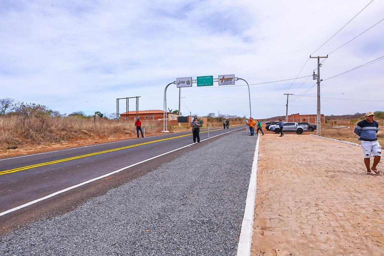  Piauí acelera obras e promete restaurar toda malha rodoviária até 2026