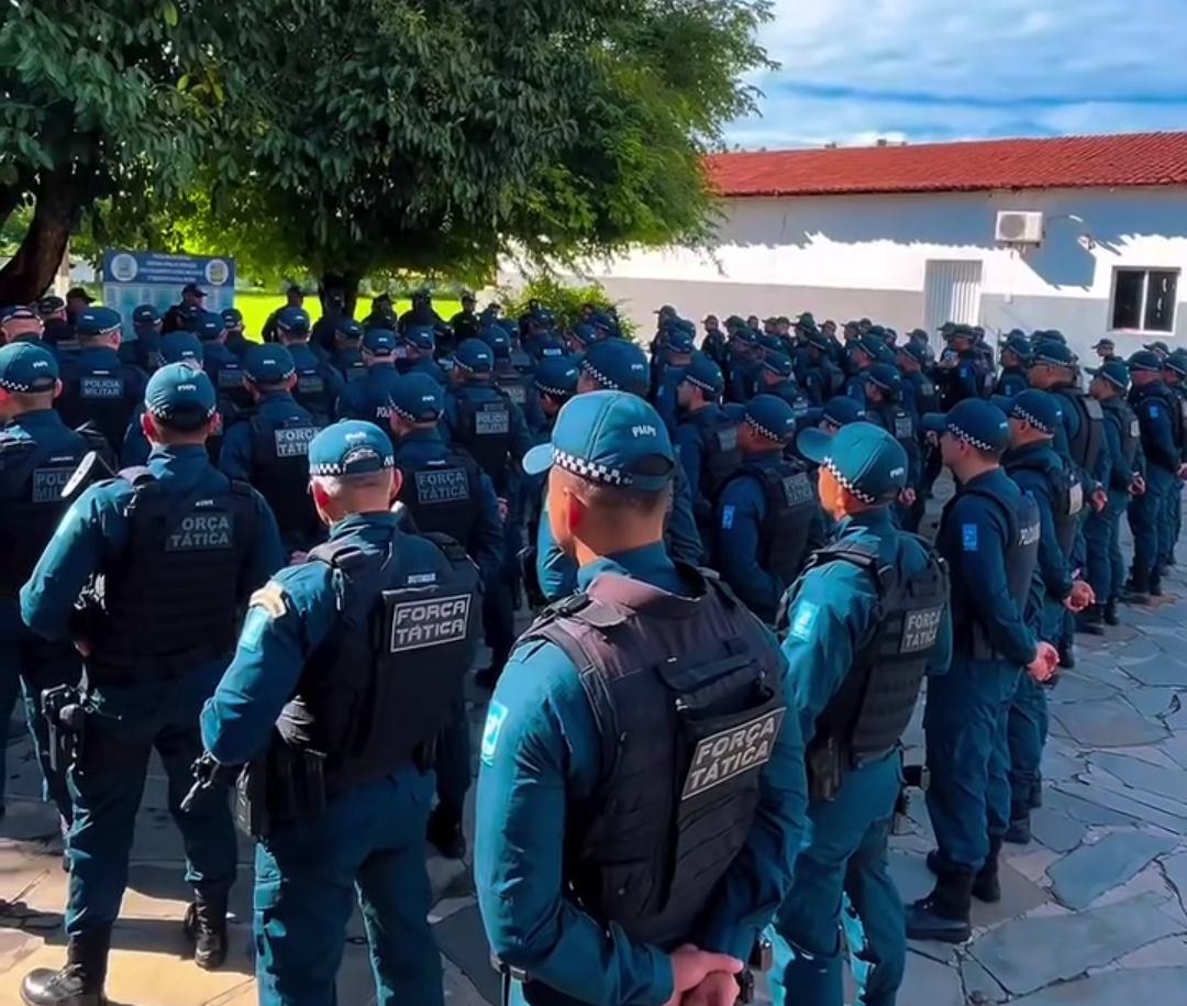 Solenidade de entrega de novas armas