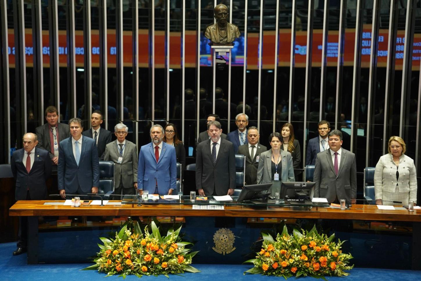 Solenidade no senado.
