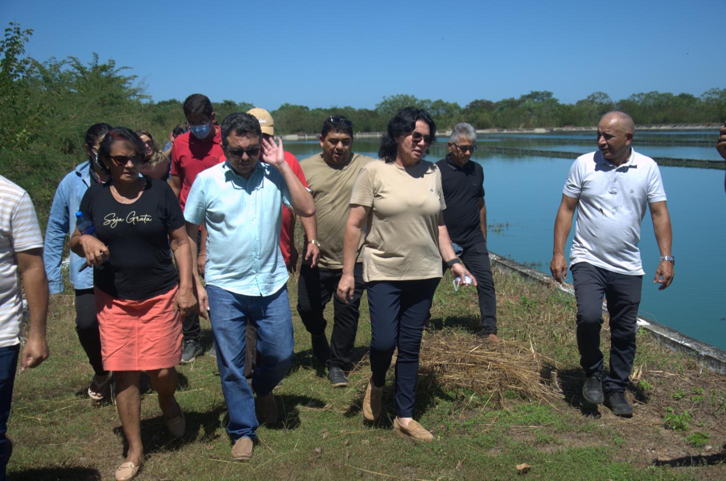 Prefeita Jôve Oliveira cobra solução para mau cheiro na ETE de Piripiri