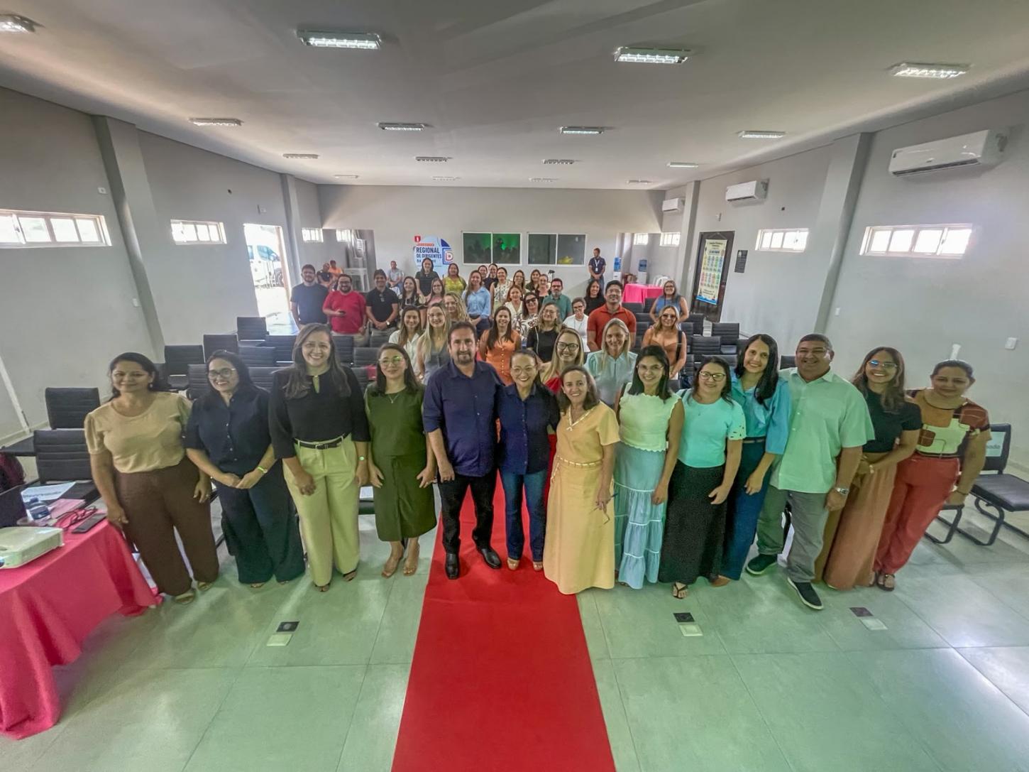 Prefeitura de Piripiri fortalece ações educacionais em encontro regional promovido pela 3ª GRE  