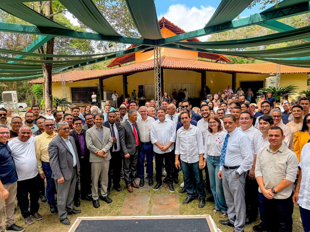 Em encontro com lideranças evangélicas, Rafael Fonteles reafirma compromisso com valores cristãos e ações sociais