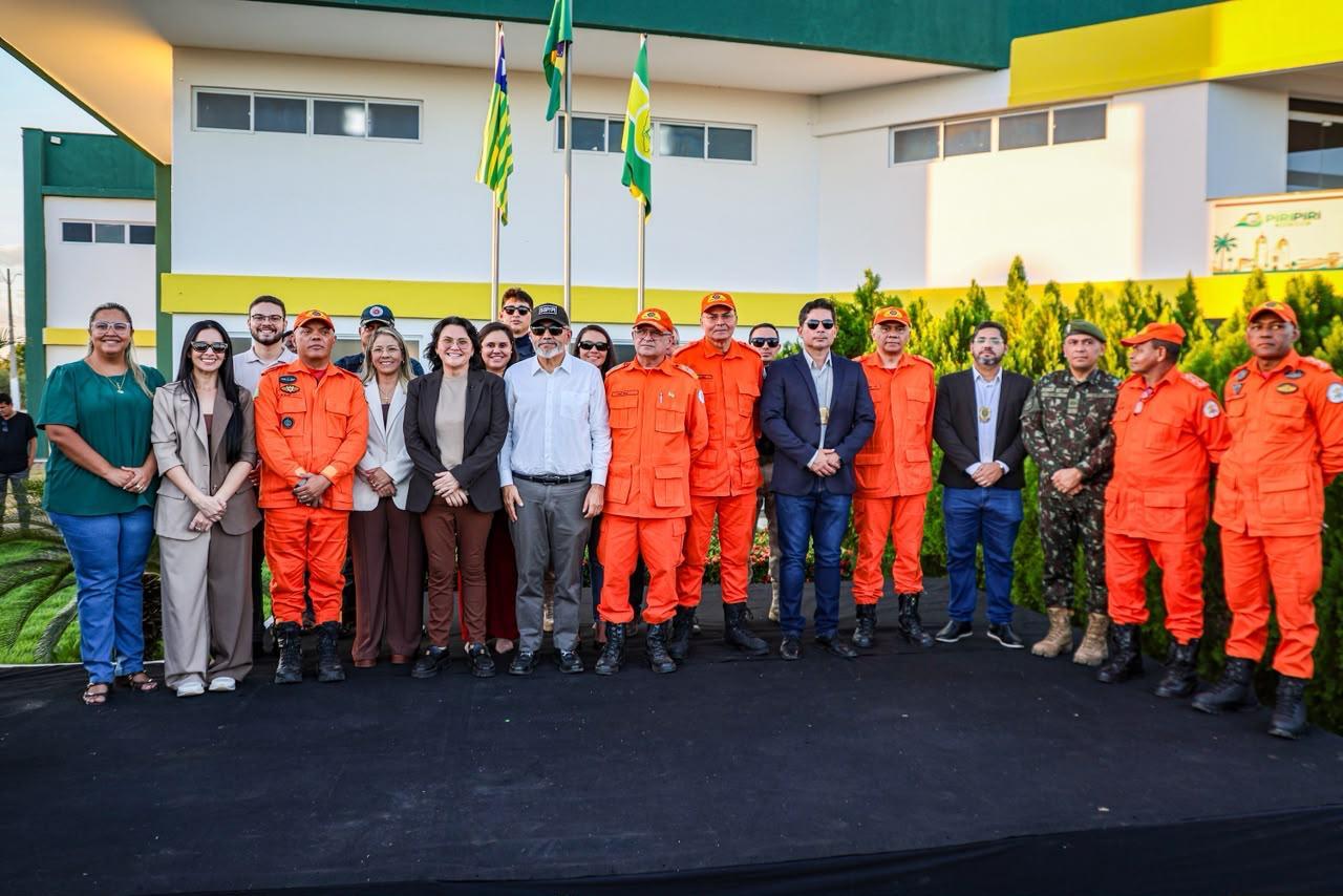 Entrega de viaturas