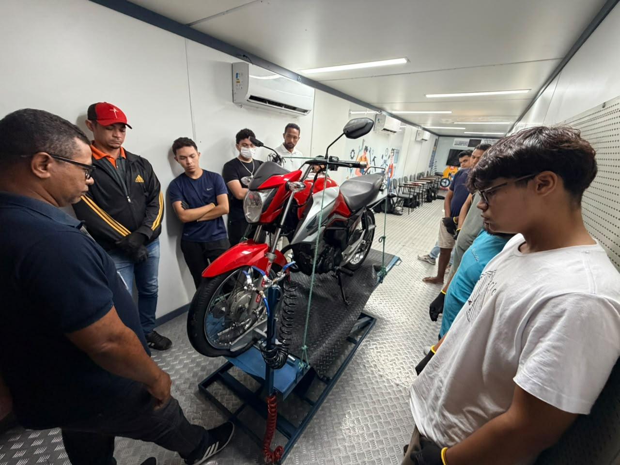Prefeitura de Piripiri inicia curso de Mecânica de Motos em parceria com o Qualifica Piauí