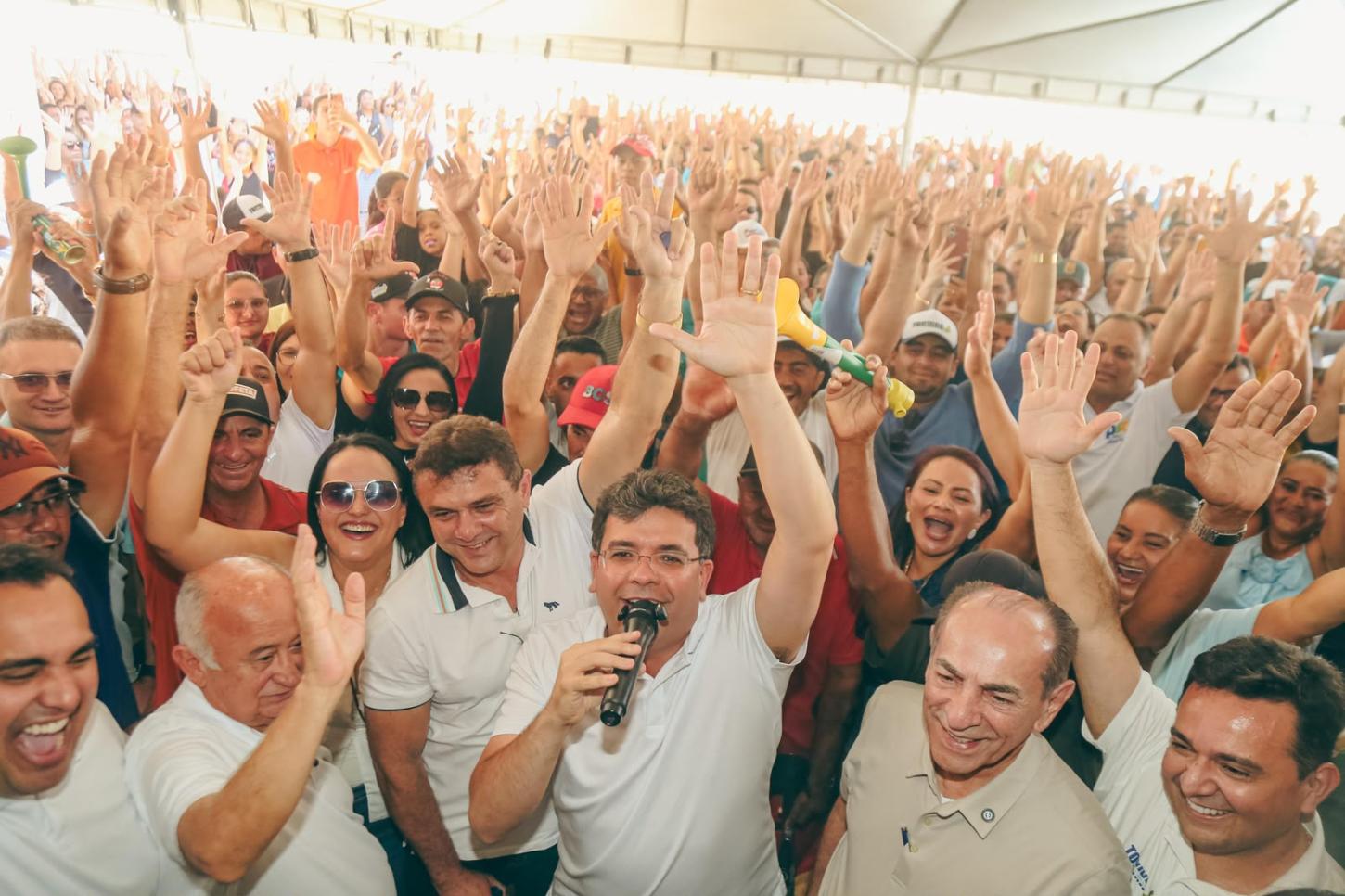 Rafael Fonteles percorre seis municípios do Vale do Itaim e discute demandas para desenvolvimento da região